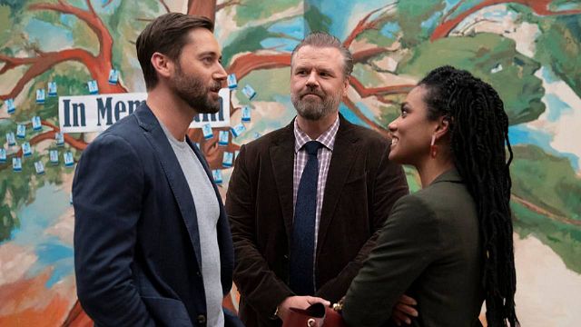 Max y Helen están de vuelta: La temporada 4 de 'New Amsterdam' ya tiene fecha de estreno en España noticias imagen
