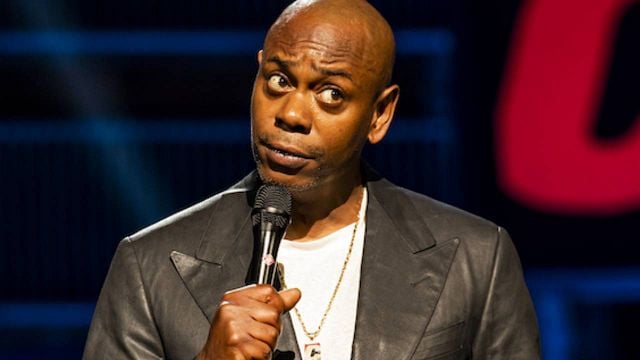 Los trabajadores de Netflix acusan a Chappelle de tránsfobo por su especial de comedia y el CEO le defiende noticias imagen