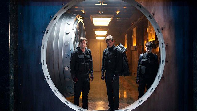 'Way Down': así se convirtió Freddie Highmore en un atracador de bancos al pie de La Cibeles noticias imagen