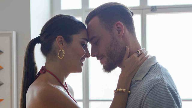 Kerem Bursin: "En 'Love is in the air' éramos una familia e íbamos a pasárnoslo bien" noticias imagen