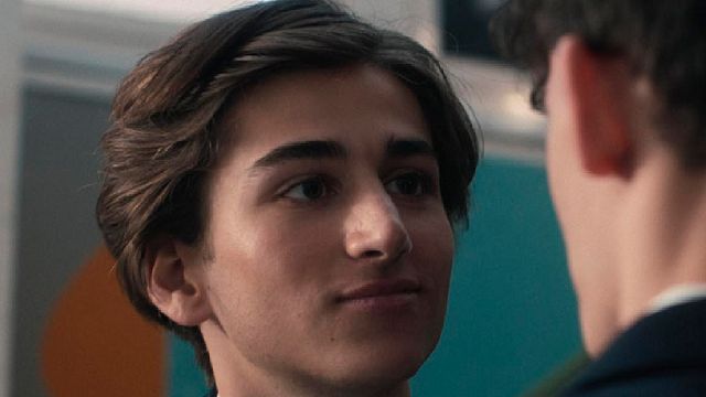 El personaje más odiado de 'Heartstopper' protagonizó un momento clave de 'Juego de Tronos' noticias imagen