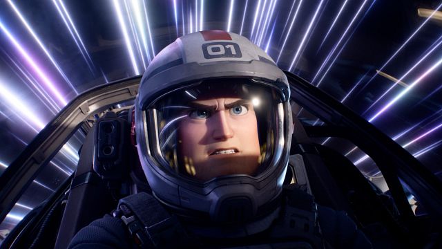 'Lightyear', prohibida en Arabia Saudí por incluir un beso lésbico noticias imagen