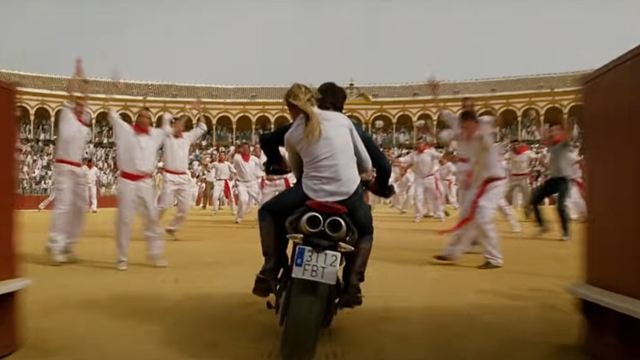 La película de Hollywood que enfadó a España con su representación de San Fermín: a gritos de 'Olé' y en moto