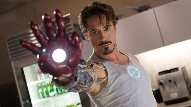 'Iron Man' contiene muchos guiños, pero sólo uno está confirmado como el primer guiño oficial al Universo Cinematográfico de Marvel