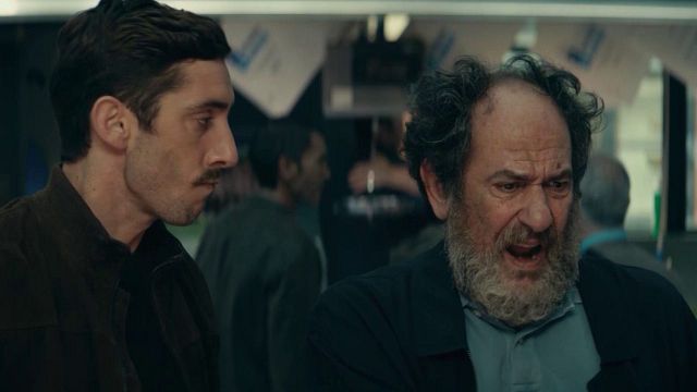 "Menuda mierda. Aceptamos moneda extranjera, vendemos semen...": Karra Elejalde no entiende el siglo XXI en este clip en EXCLUSIVA de 'La vida padre' noticias imagen