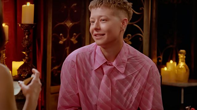 Emma D'Arcy y su Negroni Sbagliato está haciendo sentir cosas a la gente noticias imagen