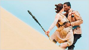 'Star Wars': Esta pareja se transforma en Rey y Finn para sus fotos de familia 'Star Wars': Esta pareja se transforma en Rey y Finn para sus fotos de familia