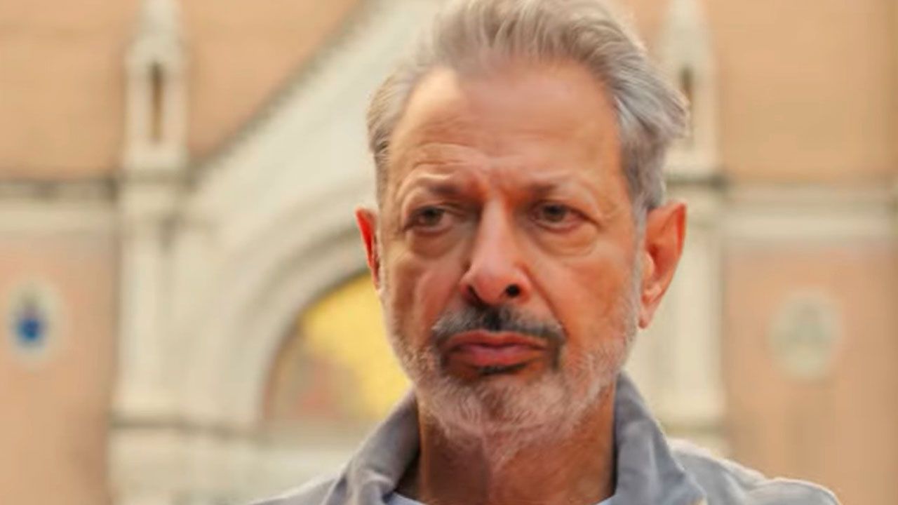 Jeff Goldblum como Zeus en 'Kaos'