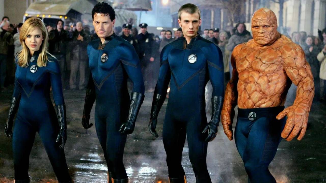 Jessica Alba, Ioan Gruffudd, Chris Evans y Michael Chiklis en 'Los 4 Fantásticos'