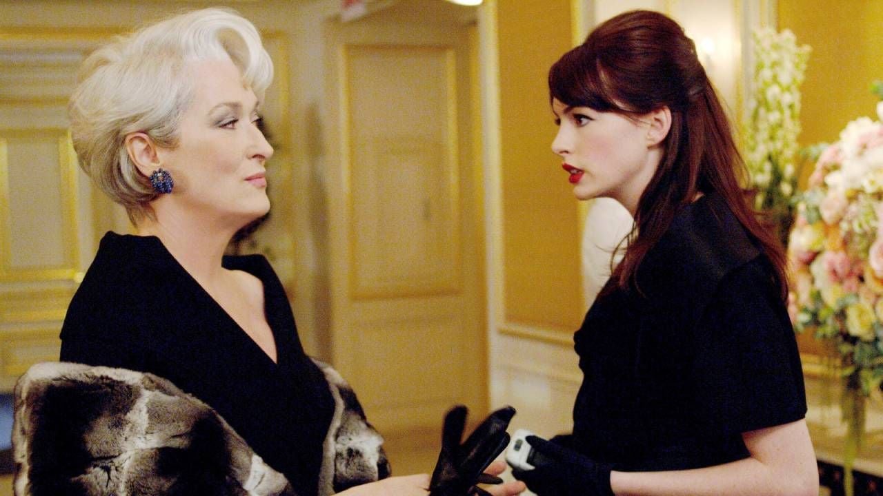 Meryl Streep y Anne Hathaway como Miranda Priestly y Andy Sachs en 'El diablo viste de Prada'
