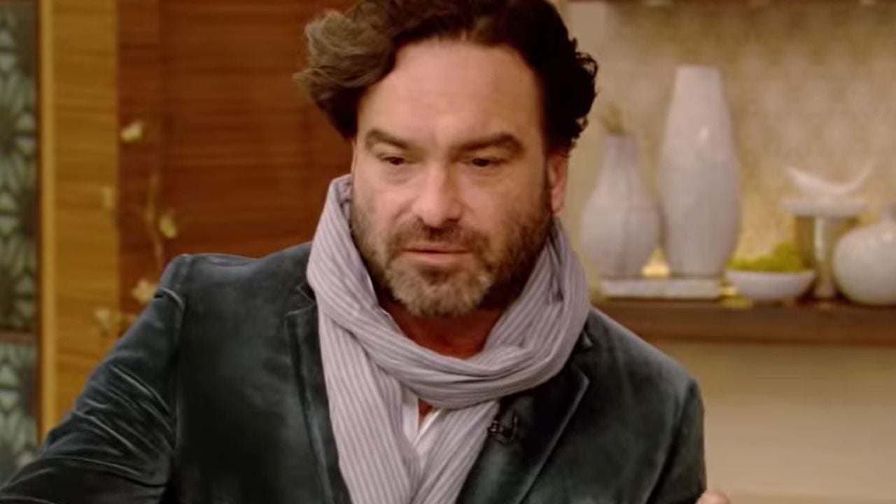 Johnny Galecki se quedó sin trabajo como actor y lo aceptó: se dedicó a estudiar fontanería y empezar una nueva vida