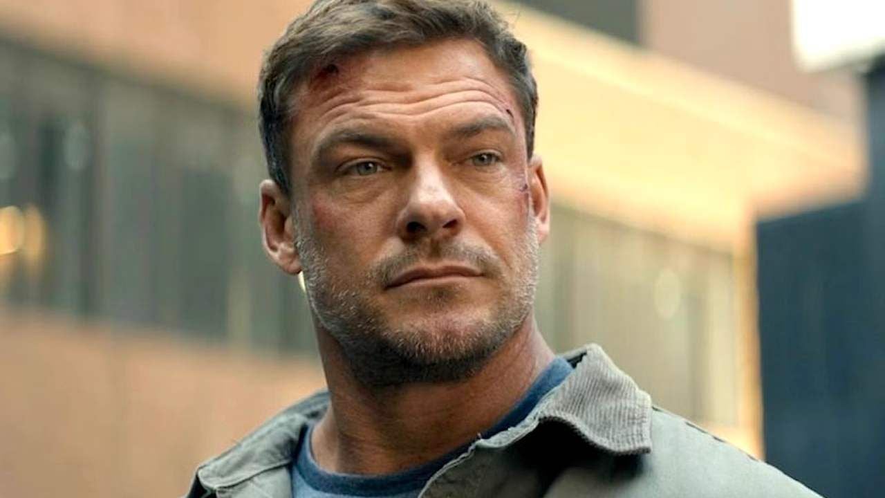 Lee Child, creador de Jack Reacher, se despide de su personaje oficialmente: "el objetivo de escribir es precisamente revelar [la esencia]"