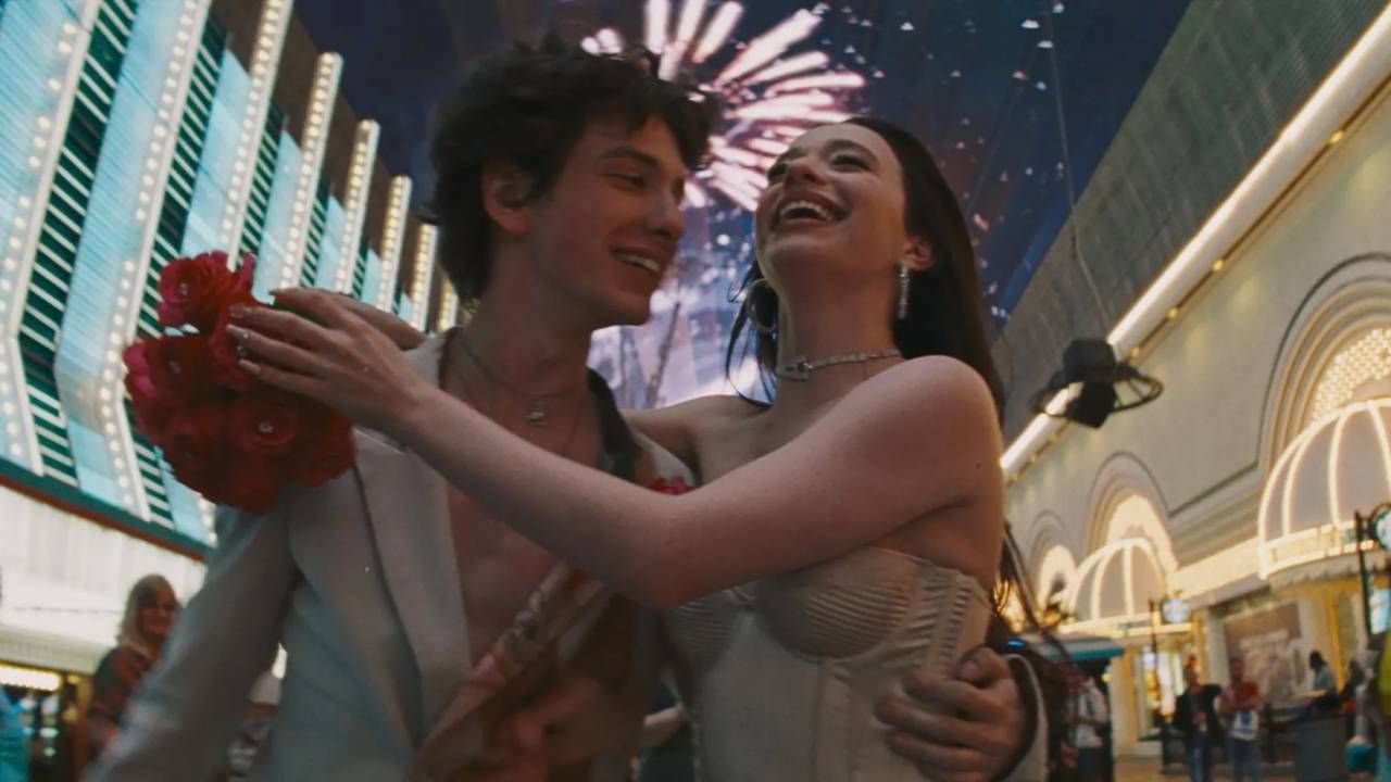 Imagen de 'Anora', película dirigida por Sean Baker y producida por Alex Coco