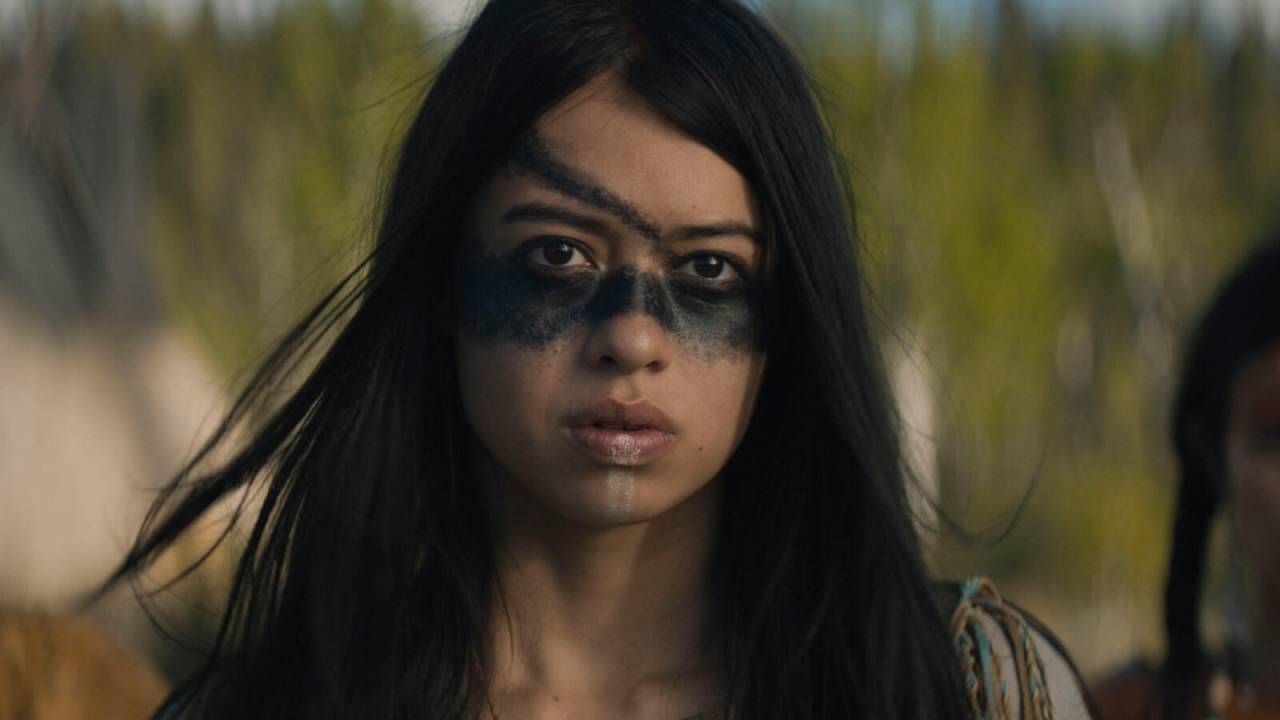 Amber Midthunder como Naru en 'Predator: La presa'