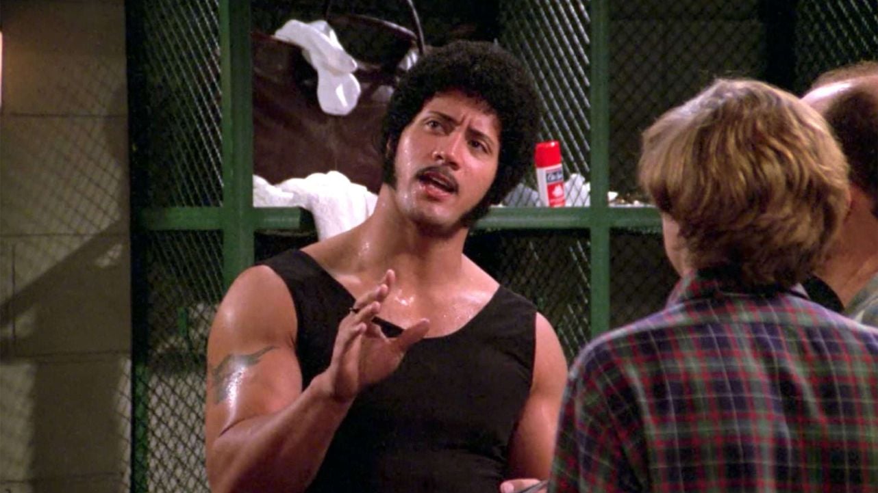 Hace 26 años interpretó a su padre poniéndose peluca y bigote, pero ahora es la estrella más reconocible del mundo. ¿Sabes quién es? Hace 26 años interpretó a su padre poniéndose peluca y bigote, pero ahora es la estrella más reconocible del mundo. ¿Sabes quién es?