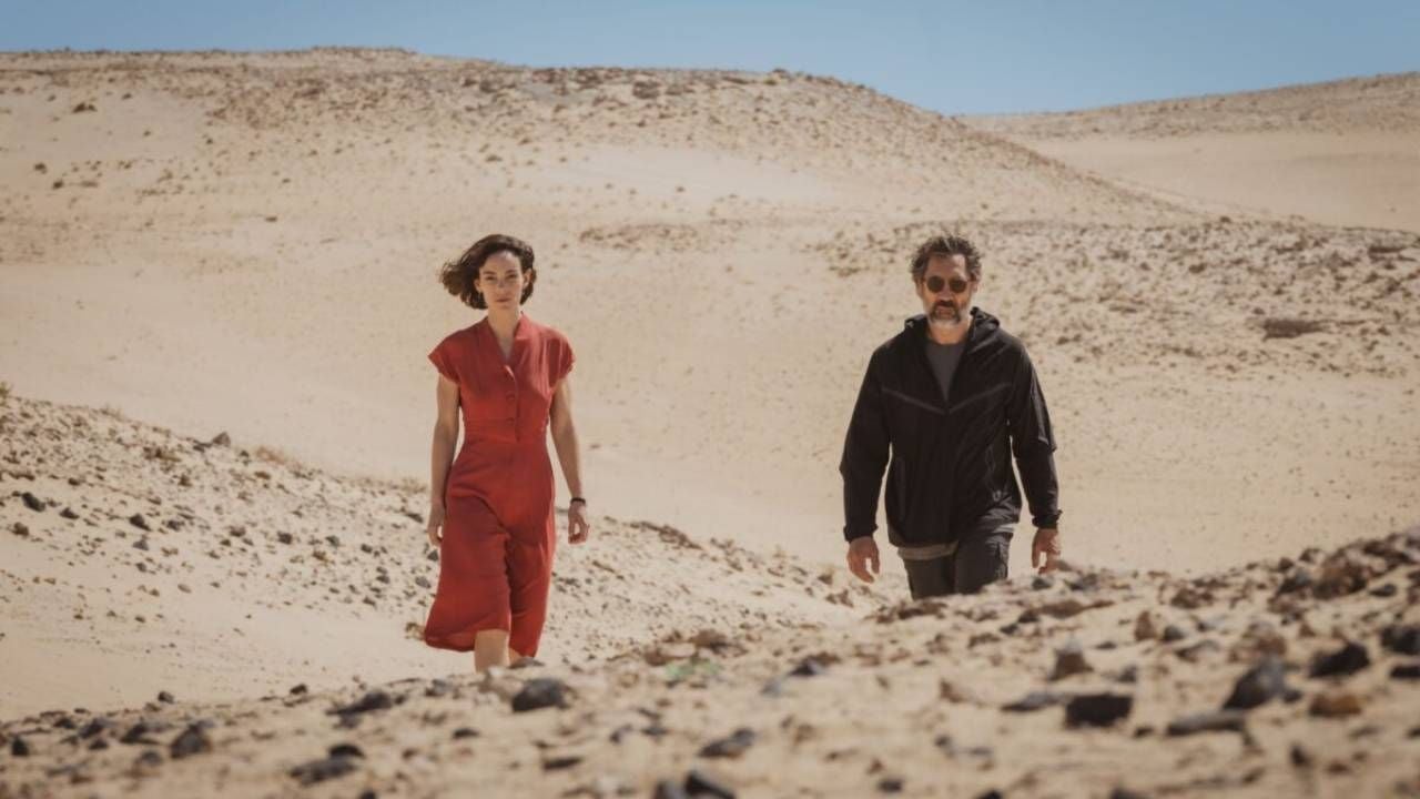 Victoria Luengo y Javier Bardem en 'El ser querido'