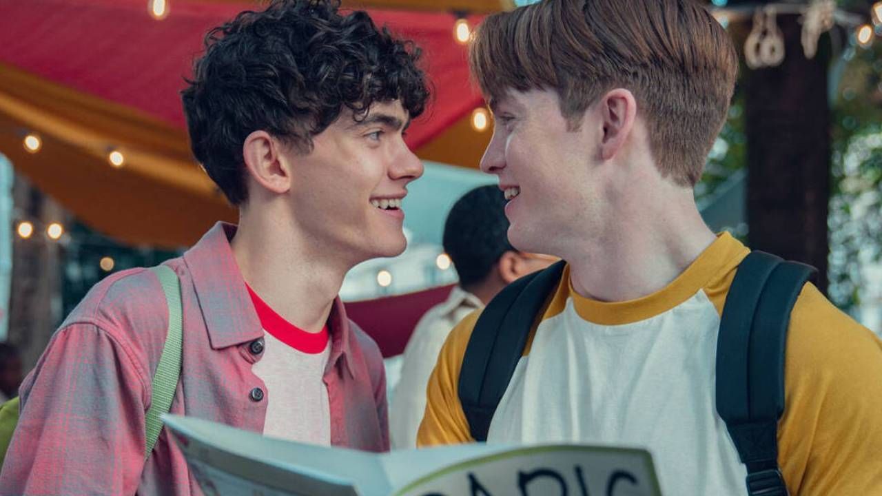 Joe Locke como Charlie y Kit Connor como Nick en 'Heartstopper'