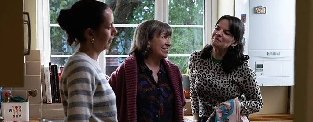 'Tender Loving Care' gana la Concha de Oro: La última película de Mike Leigh consigue el mayor premio del Festival de San Sebastián 2026
