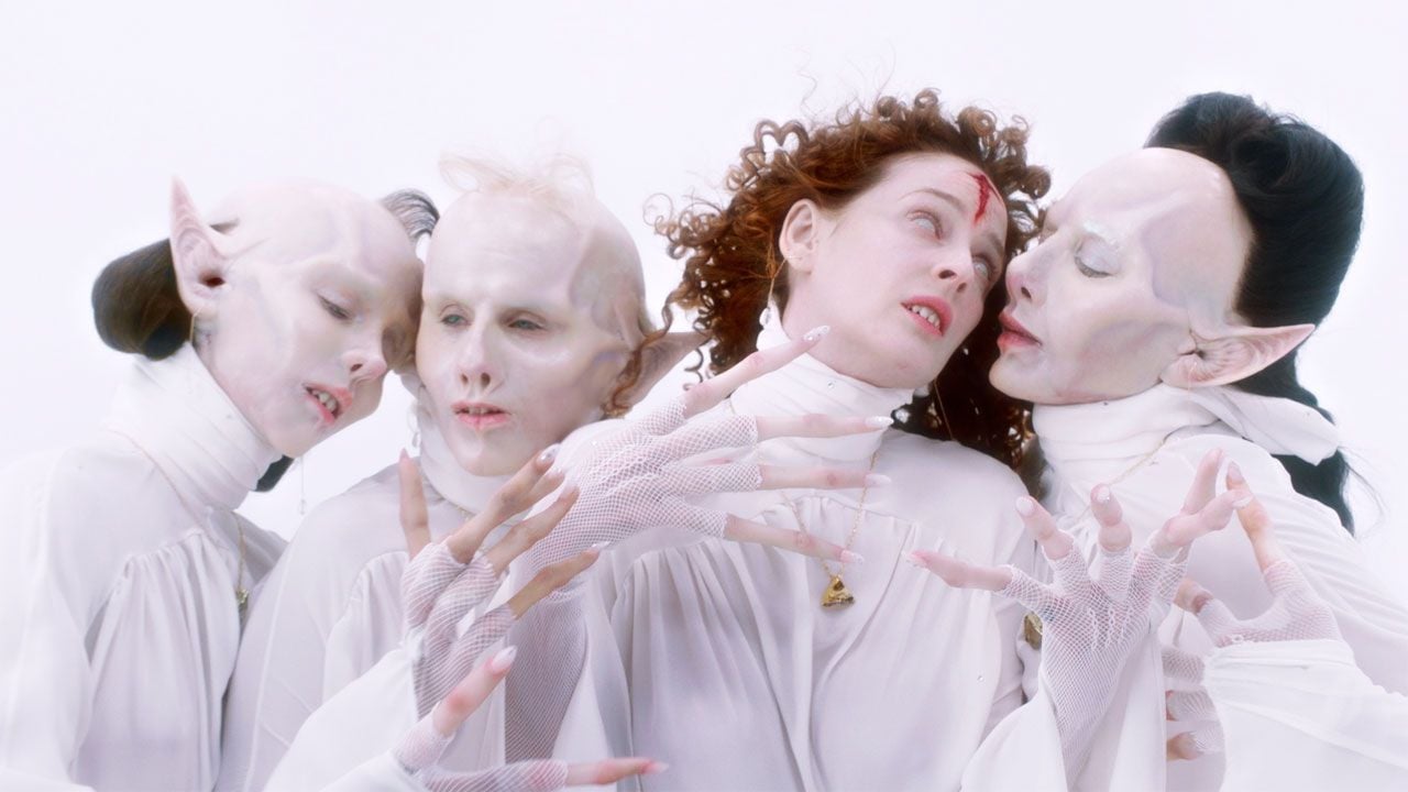 Eduardo Casanova: “Rodamos ‘Silencio’ con sudor y lágrimas. Una serie tan complicada y tan ambiciosa” Eduardo Casanova: “Rodamos ‘Silencio’ con sudor y lágrimas. Una serie tan complicada y tan ambiciosa”