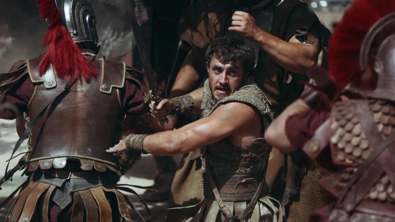 Paul Mescal como Lucius en plena batalla en 'Gladiator 2'