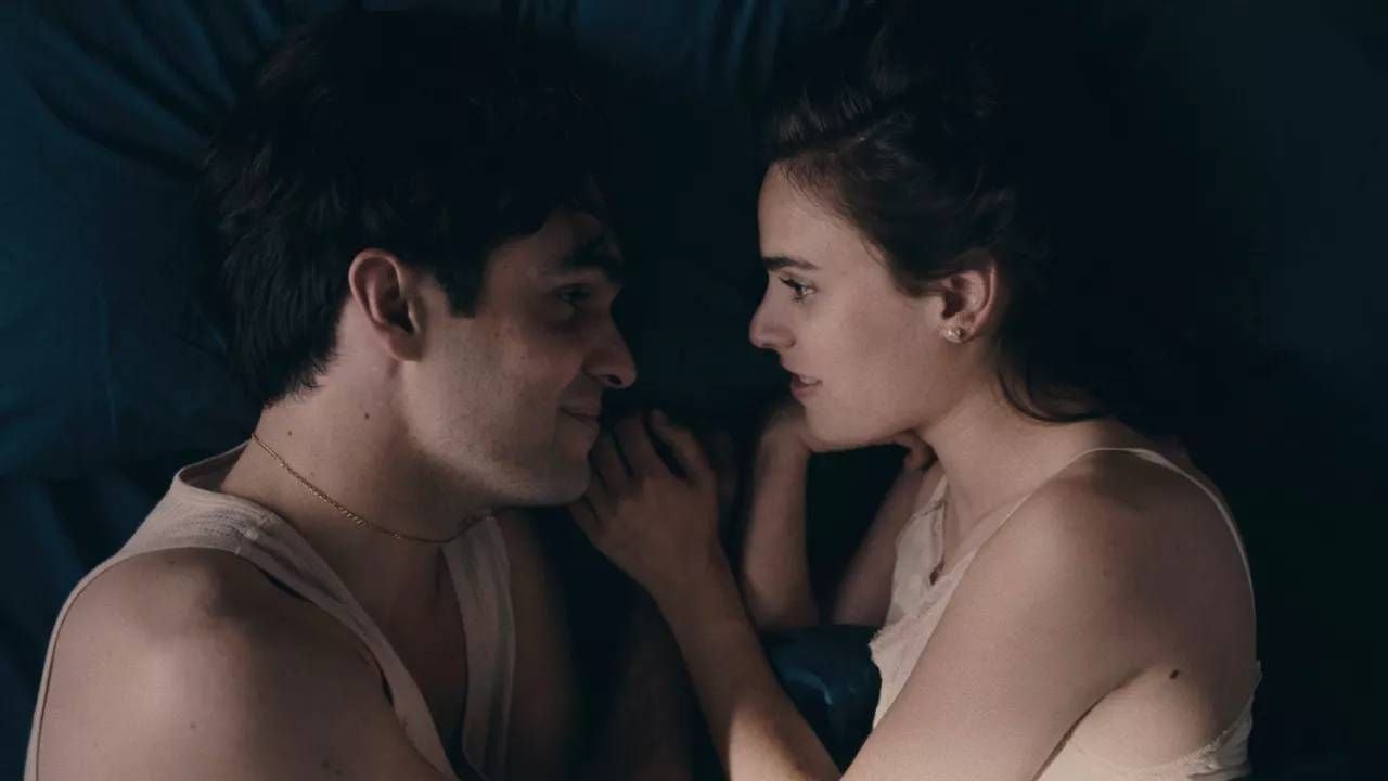 Eneko Sagardoy y Jone Laspiur como Txomin y Karmele