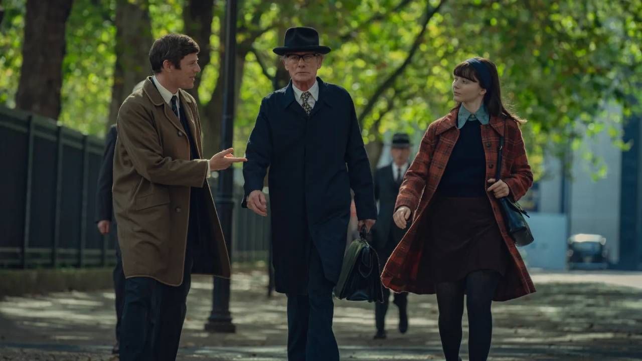 James Norton, Bill Nighy y Thomasin McKenzie en 'Joy'