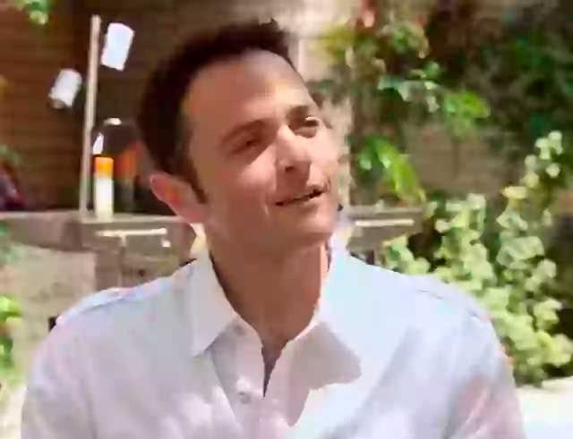 Jimm Karz en una reunión del reparto en 2021