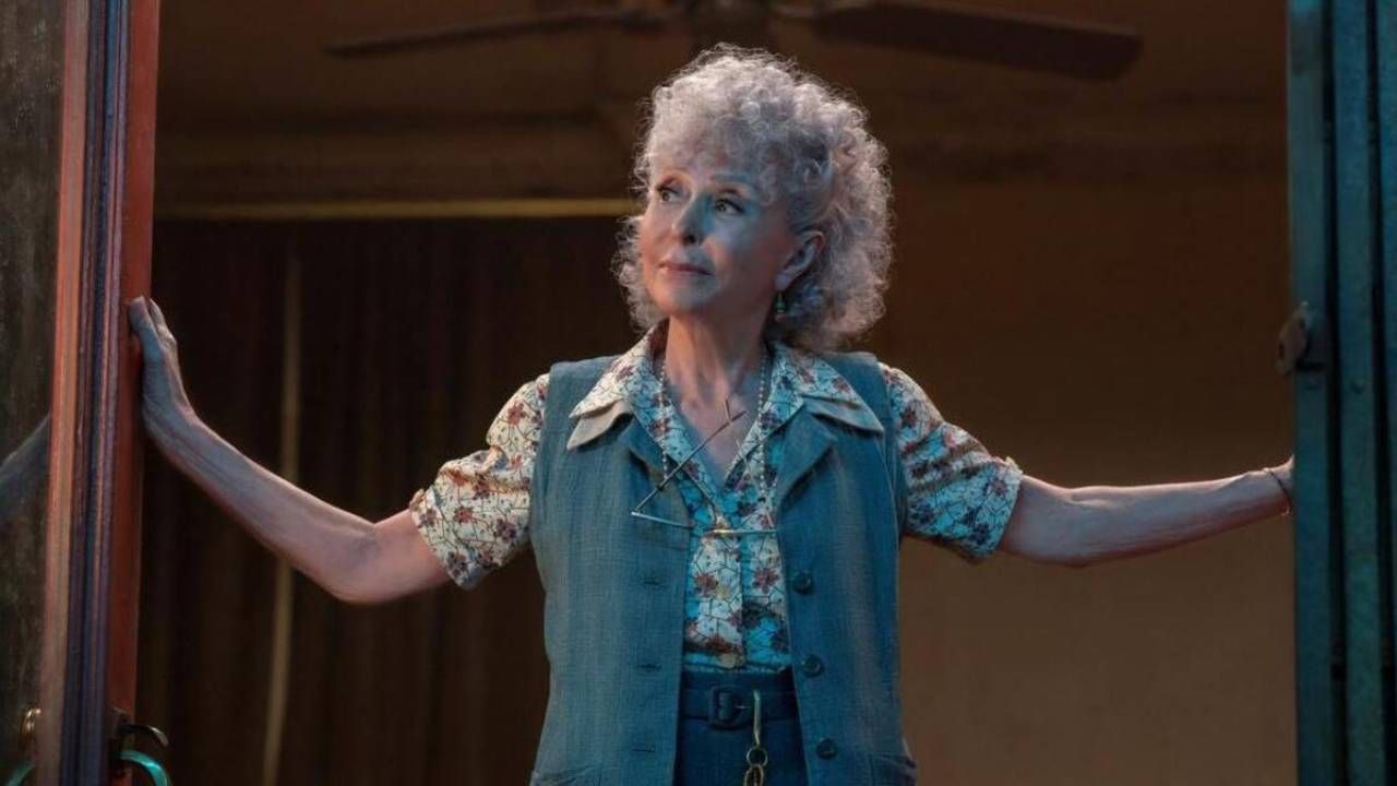 Rita Moreno como Valentina en 'West Side Story' (2021))
