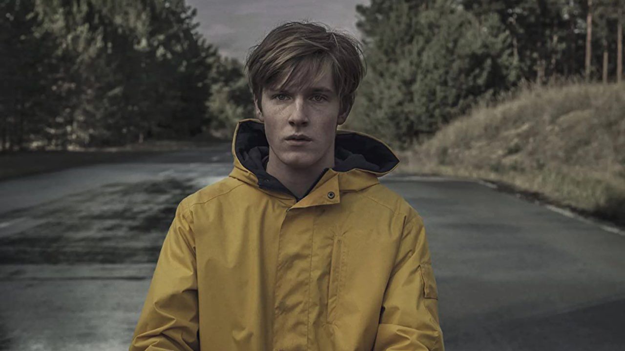 Louis Hoffman como Jonas en 'Dark'