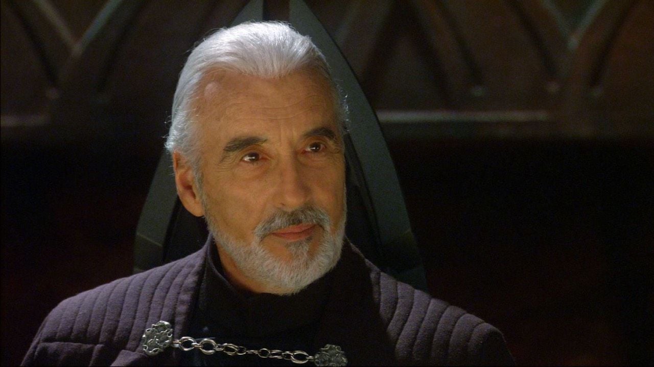 Christopher Lee como el Conde Dooku