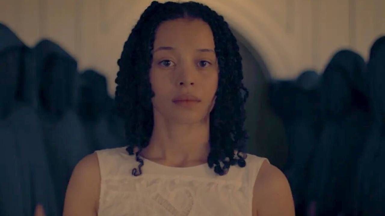 Chase Infinity como Hannah en 'Los testamentos'