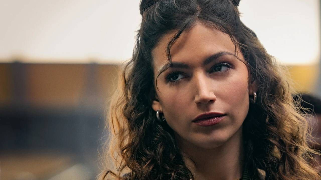 Úrsula Corberó en 'Lift: Un robo de primera clase'. 