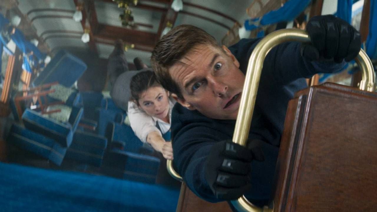 Tom Cruise y Hayley Atwell en 'Misión: Imposible - Sentencia mortal'