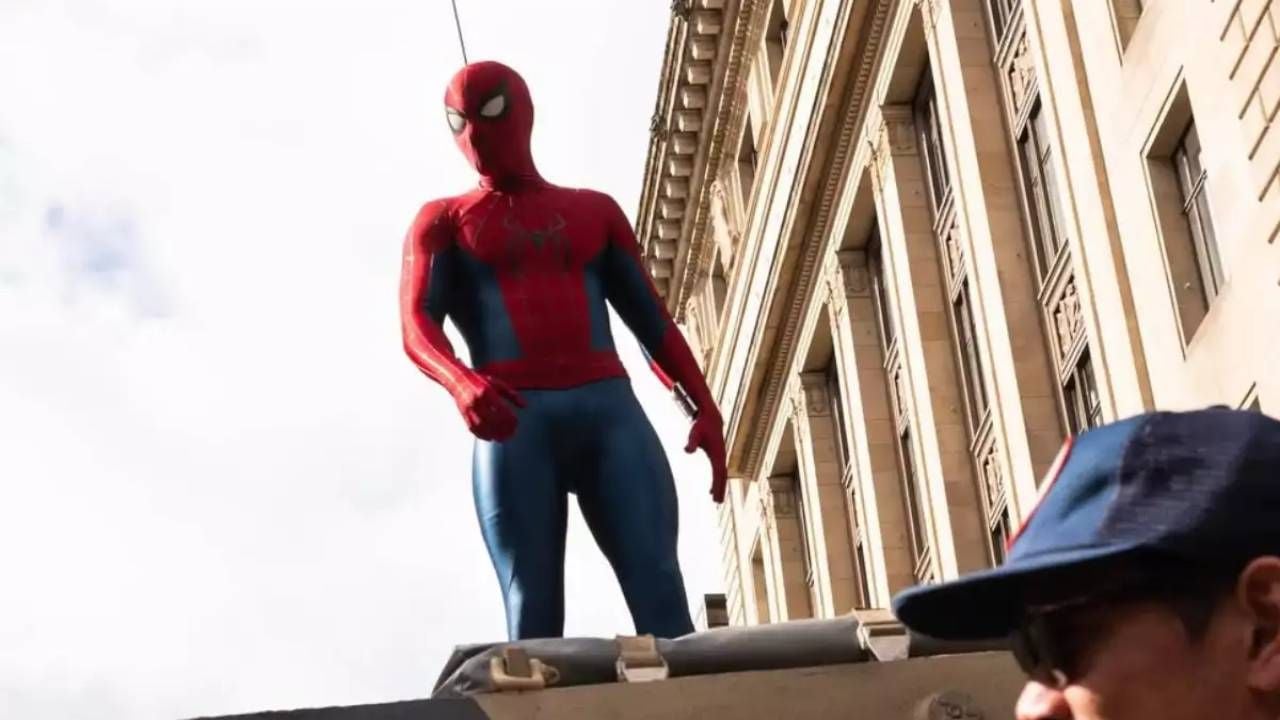 Tom Holland como Peter Parker en el rodaje de 'Spider-Man: Brand New Day'