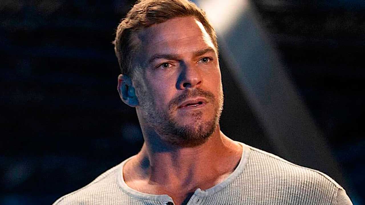 “Me duele todo pero me encanta”: Alan Ritchson no hace caso a los consejos médicos de que se tome un descanso. Quiere darlo todo en ‘Reacher’