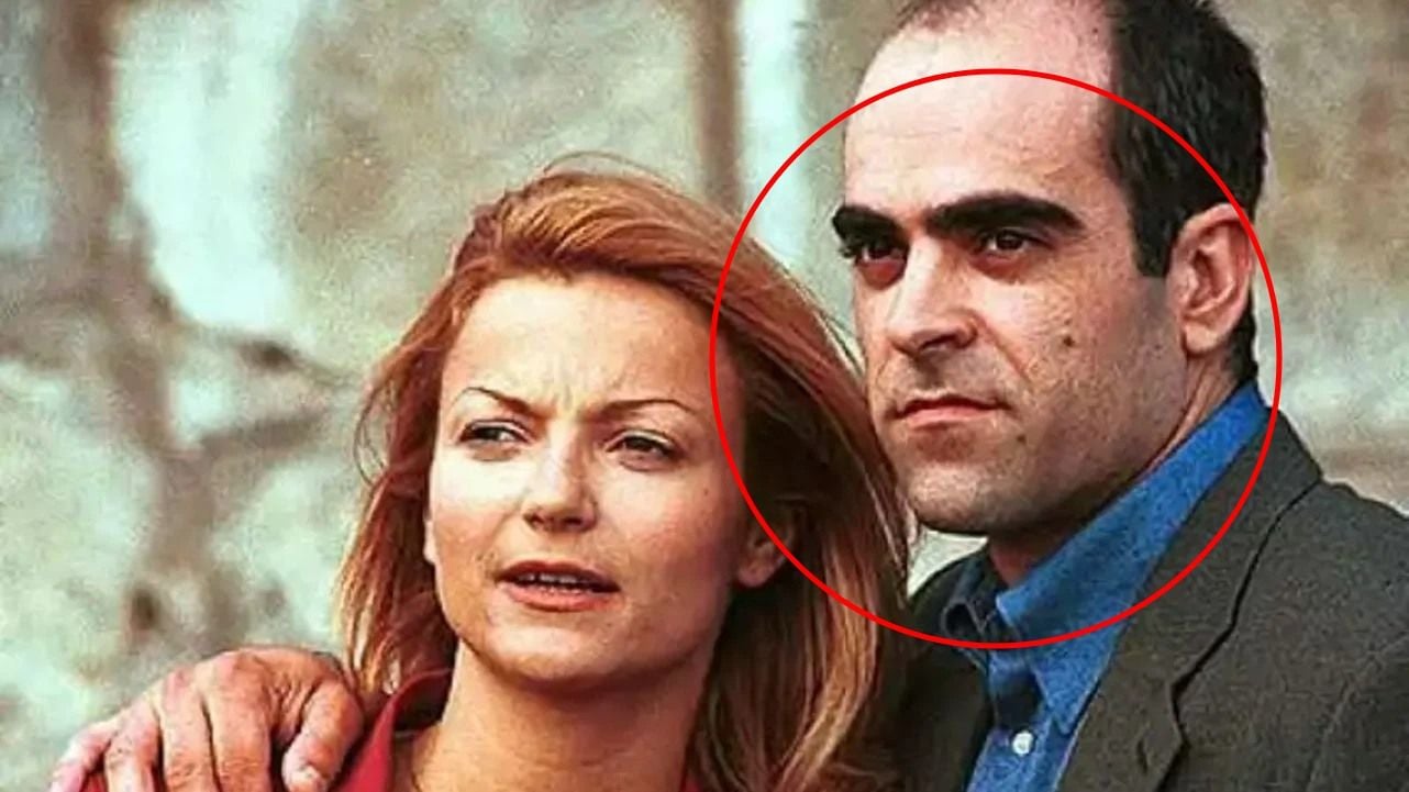 Debutó hace 29 años como extra en un episodio de 'La casa de los líos'. Hoy presenta los Premios Goya tras haber ganado tres. ¿Lo reconoces?