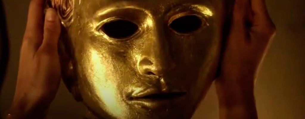 Esta serie marcó un hito con su sangre y sexo sin censura, pero siempre la recordaremos por la trágica muerte de su actor protagonista