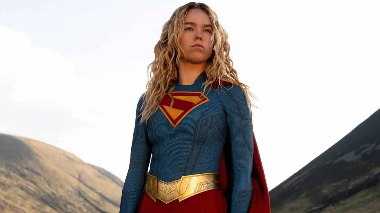 Milly Alcock como Kara en 'Supergirl'