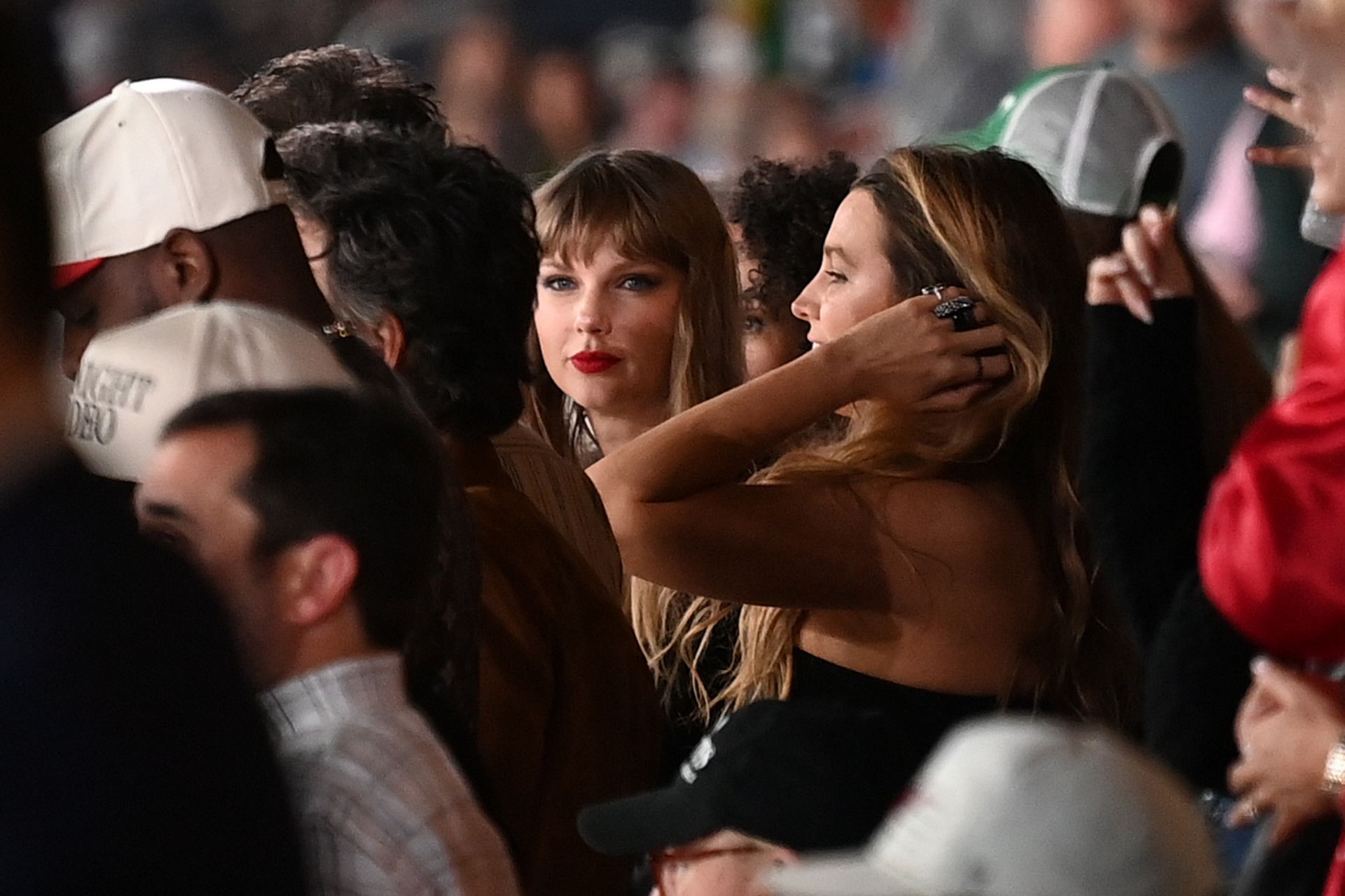 Taylor Swift en las gradas durante uno de los últimos partidos de Travis Kelce.