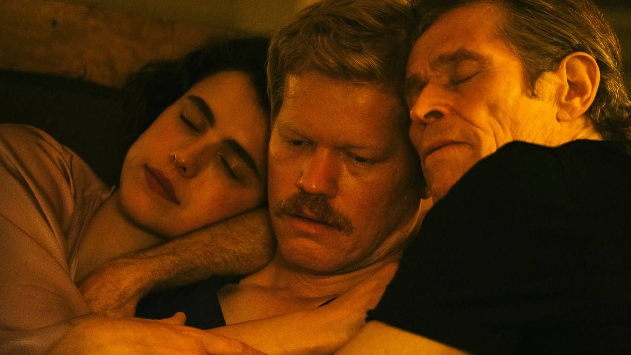 Margaret Qualley, Jesse Plemons y Willem Dafoe en 'Kinds of Kindness'