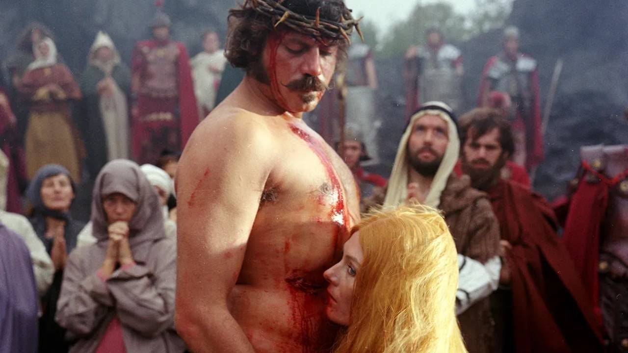 Oliver Reed y Vanessa Redgrave como Urbain Grandier y la hermana Jeanne en 'Los demonios'