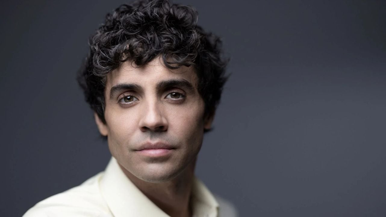 Ambrossi: "Yo siento que me estamparon la bola negra en toda la cara... Al ir a un colegio del Opus Dei como niño gay, te la dan y si no la quieres te la comes con patatas"