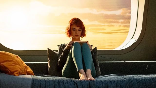 Alicia Falcó como Asia en El refugio atómico