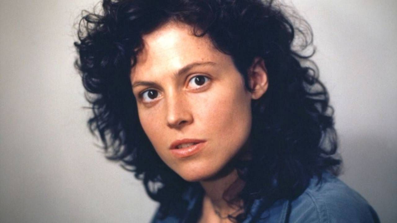 "Cuando le gritas a un actor, nos gritas a todos": El día que Sigourney Weaver le paró los pies a James Cameron en 'Aliens'