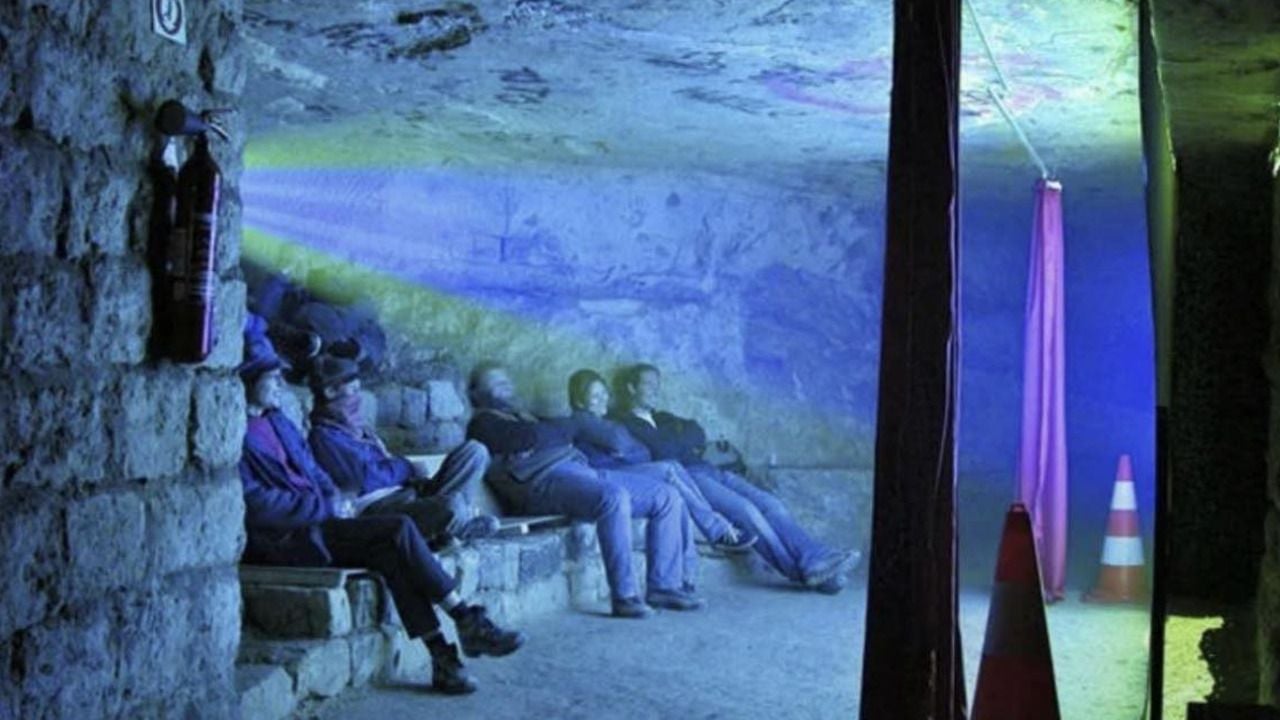 París tiene casi 300 kilómetros de túneles subterráneos: en 2004 la policía encontró vida clandestina