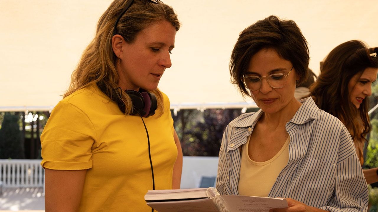 Clara Roquet y Elena Anaya