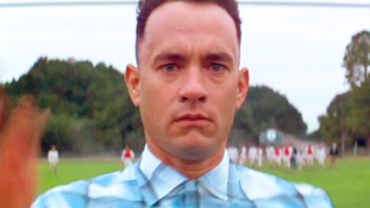 Pasa casi desapercibido, pero Tom Hanks interpreta a un segundo y controvertido personaje en 'Forrest Gump'