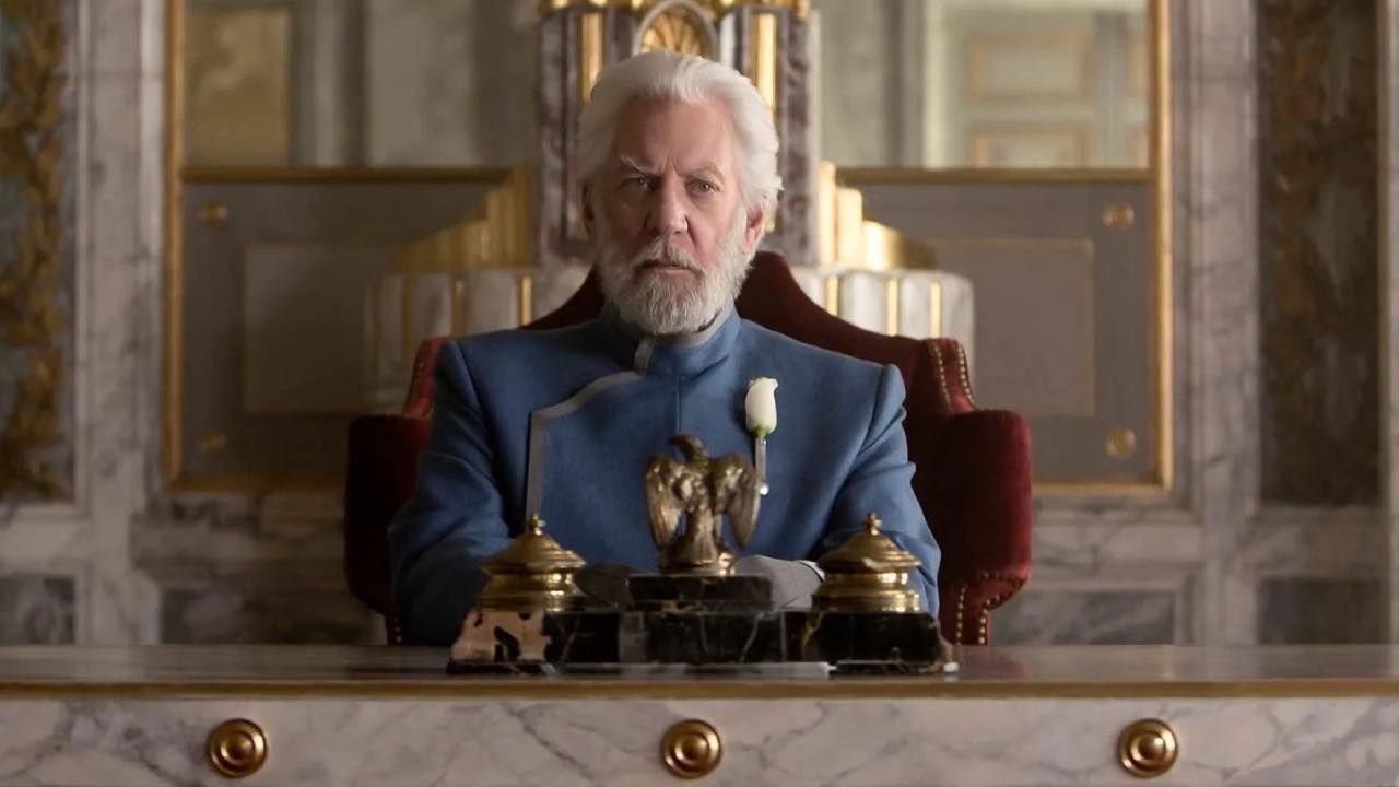 Donald Sutherland como el presidente Snow en la saga 'Los juegos del hambre'