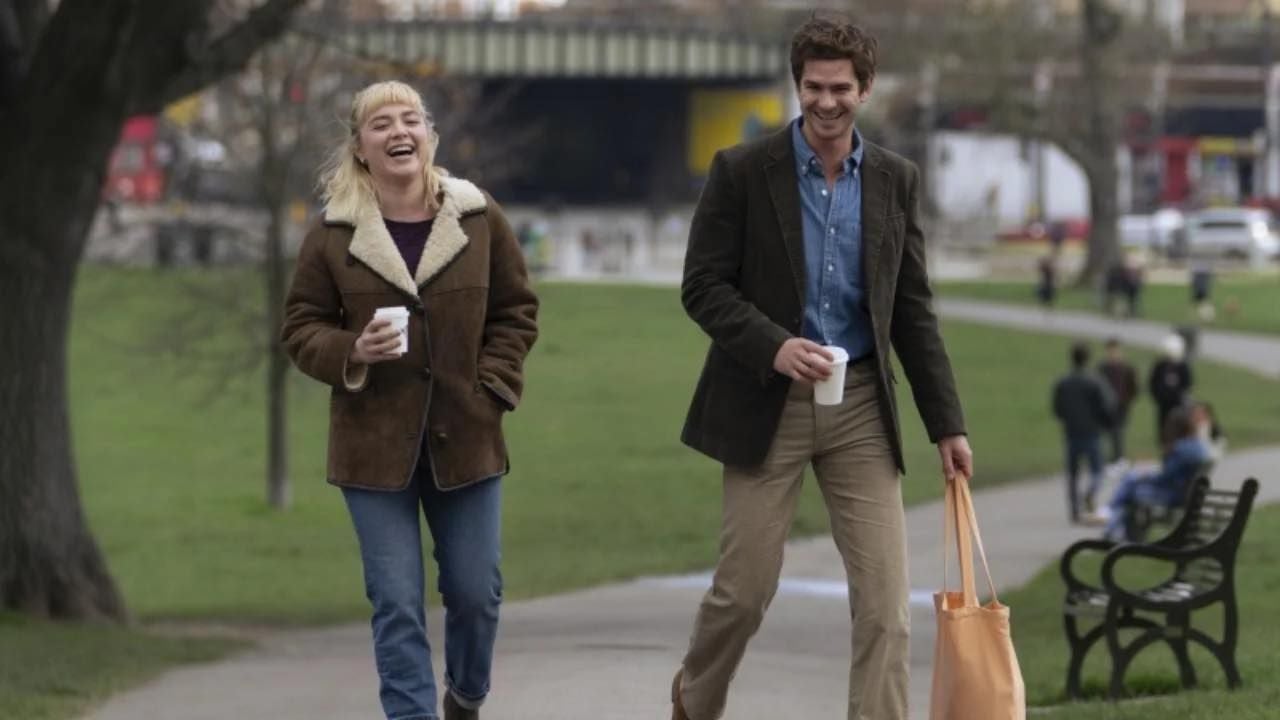 Florence Pugh y Andrew Garfield en 'Vivir el momento'