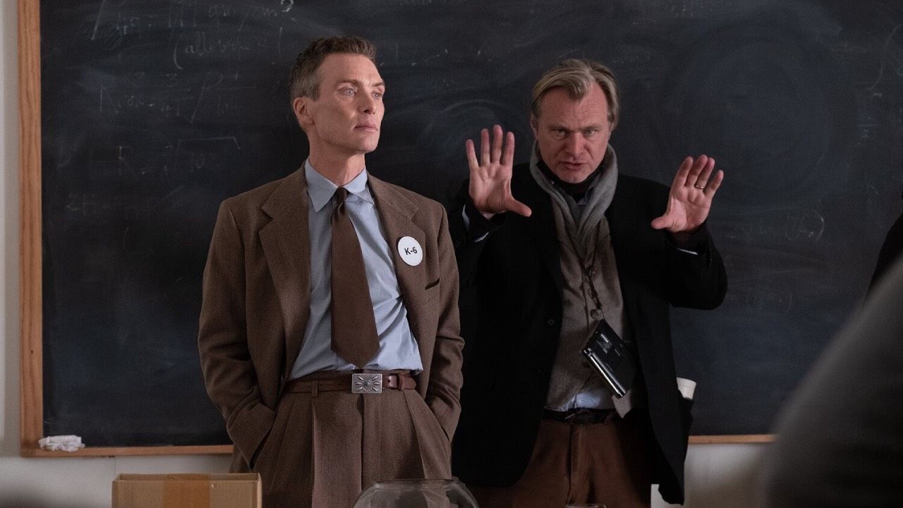 Cillian Murphy junto a Christopher Nolan en el rodaje de 'Oppenheimer'